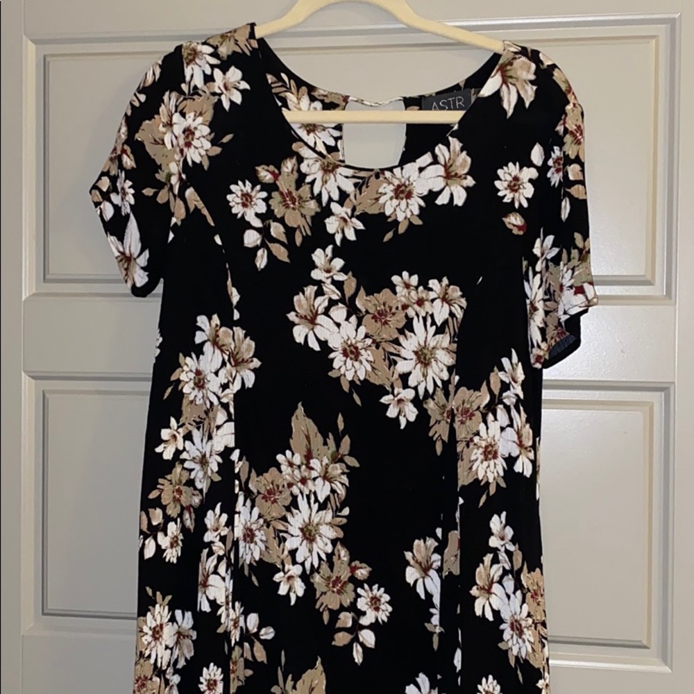 ASTR floral shift dress